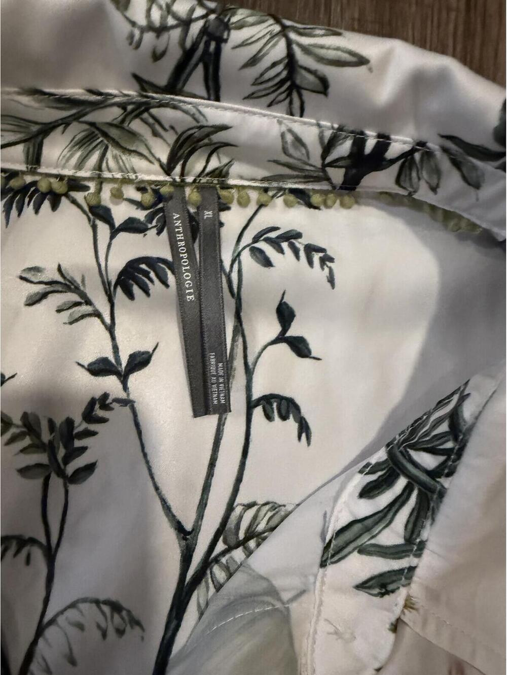 NWOT Satin Anthropologie Relaxed Fit Floral Button Down Top XL - Picture 3 of 6